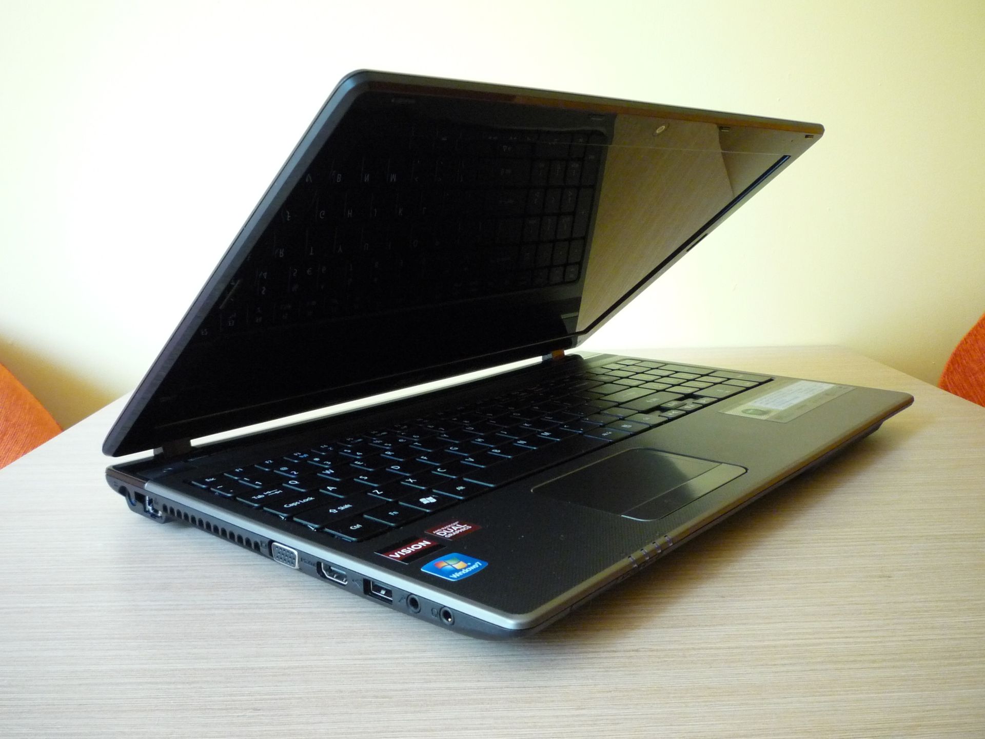 Acer Aspire 5560G - co potrafi laptop z AMD Llano? [test cz. 2] 17