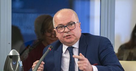 Tomasz Zimoch dołączy do Hołowni? Poseł komentuje