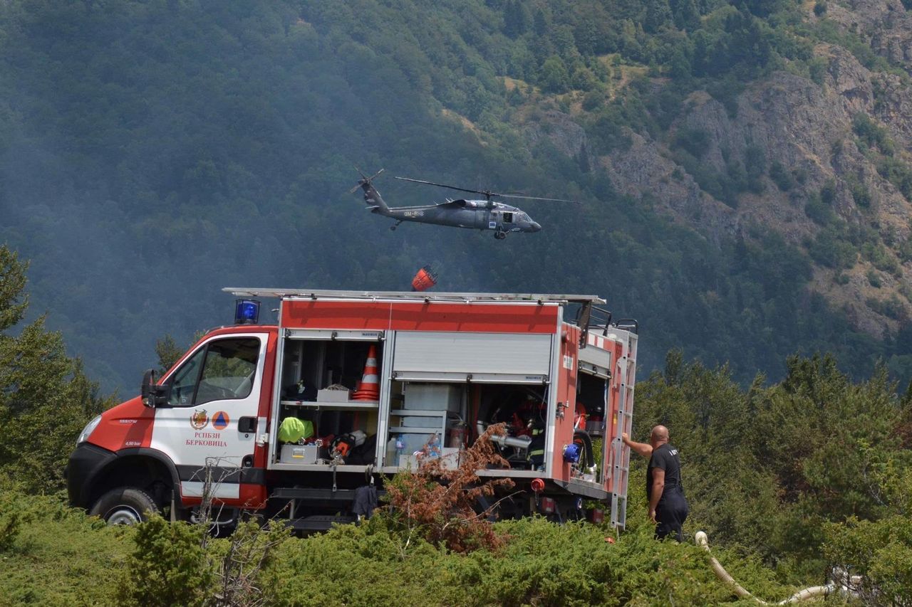 Southern Bulgaria battles forest fires near North Macedonia border