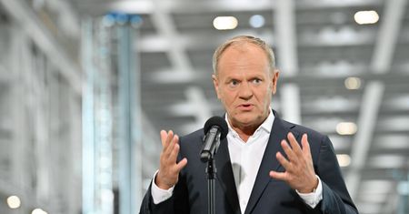 Tusk pozostanie premierem? Media o spekulacjach