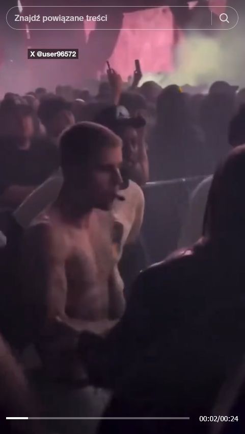 Justin Bieber pali jointa obok 15-letniego brata