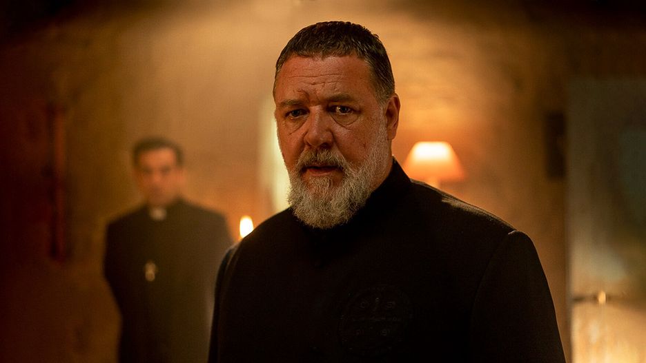 Russell Crowe w filmie "Egzorcysta papieża"