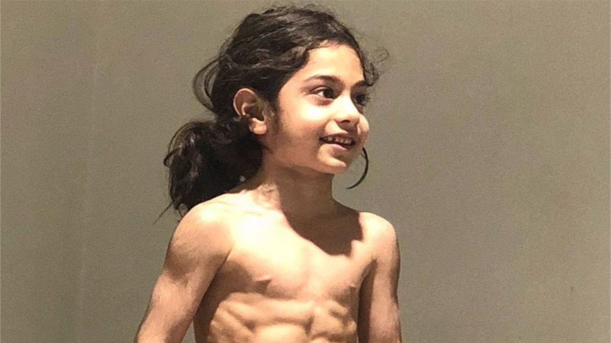 6-letni Arat Hosseini może pochwalić się wyjątkową sylwetką