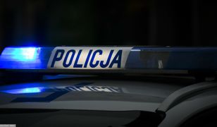 Chwile grozy w stolicy. Kierowca bmw wjechał w przystanek