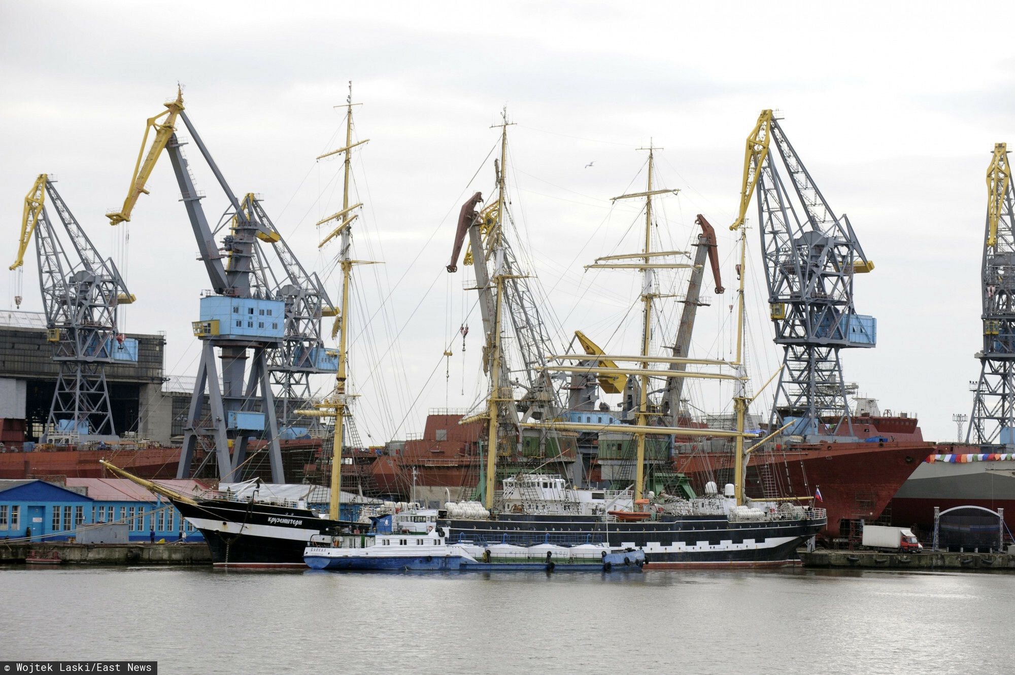 Rosyjski port morski w Obwodzie Kaliningradzkim na rzece Pregole. Port w Kaliningradzie nie zamarza nigdy w zimie