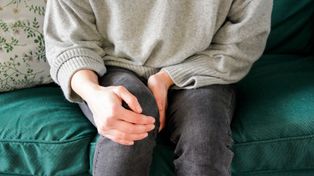 Najlepsze sposoby na ból zwyrodnieniowy kolan. Naukowcy wskazali trzy metody