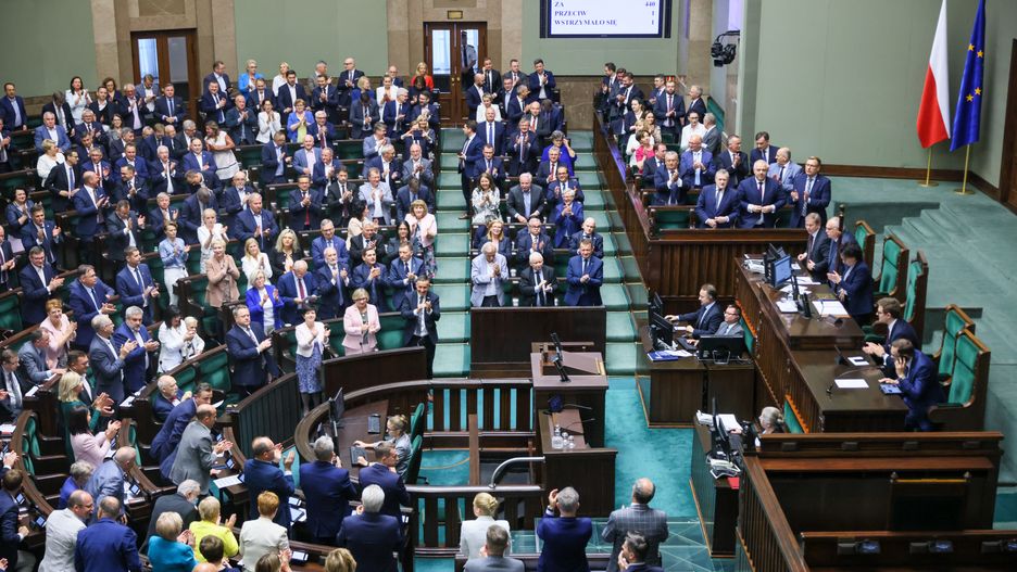 obrady Sejmu
Warszawa, 07.07.2022. Pos�owie na sali obrad w drugim dniu posiedzenia Sejmu w Warszawie, 7 bm. Sejm wyrazi� zgod� na ratyfikacj� przez prezydenta RP akcesji Szwecji i Finlandii do NATO. (amb) PAP/Leszek Szyma�ski
Leszek Szyma�ski
9  9., IX, kadencja, kadencji, plenarna, polityk polityka, posiedzenie, sejm, sejmu