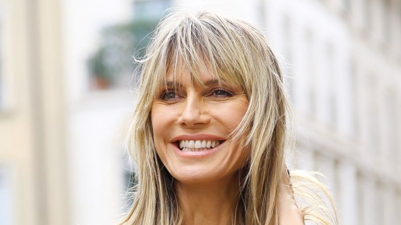 Heidi Klum shows off a daring photo from Paris