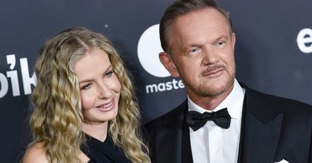Cezary Pazura nie chciał pracować z żoną. "Nie był przekonany"