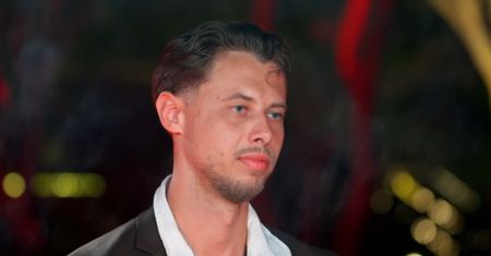 Wiktor ODPADŁ z "Hotelu Paradise"! Fifi namieszał w willi, a widzowie są ROZGORYCZENI: "Powinien zostać"