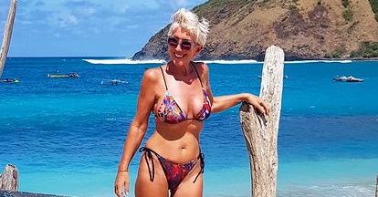 63-letnia modelka zachwyca figurą. Ćwiczyć zaczęła dopiero po 30-tce