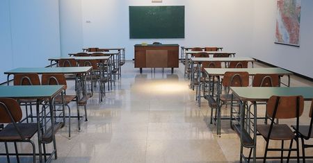 Powrót do szkół. Wiadomo, jakie będą wytyczne i co z obostrzeniami