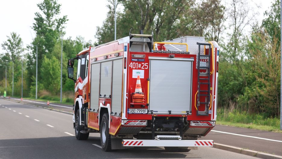 stra� po�arna
Micha� Meissner
materia�y chemiczne, odpad�w, odpady, po�ar, sk�adowisko, stra� po�arny, stra�y, w�z stra�acki