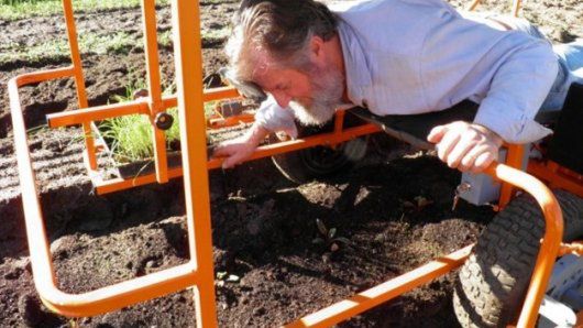 Wunda Weeder - czyli jak uprawiać ziemię na leżąco 1