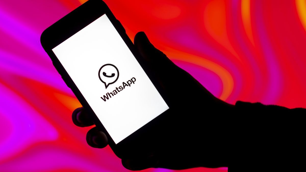 INDIA - 2024/01/03: In this photo illustration, the WhatsApp logo is seen displayed on a mobile phone screen. (Photo Illustration by Idrees Abbas/SOPA Images/LightRocket via Getty Images)
