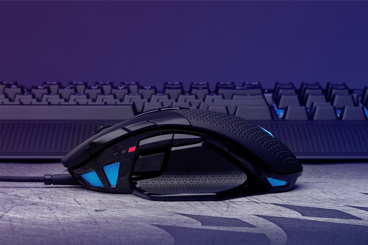 CORSAIR Nightsword RGB oraz M55 RGB PRO – nowe myszki dla graczy