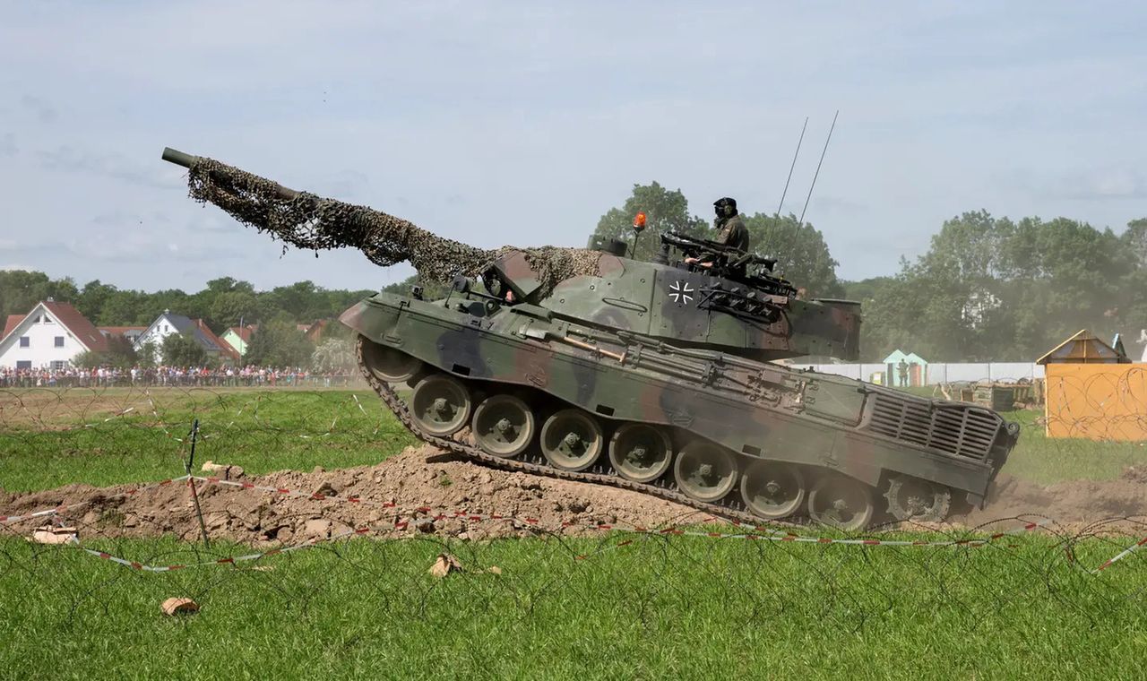 Niemiecki Leopard 1A5 podczas jednej z demonstracji