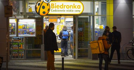 Co Polacy najczęściej zamawiają z Biedronki? Nie tego się spodziewaliśmy