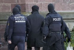 Polityk AfD związany z grupą terrorystyczną. Wielka akcja policji