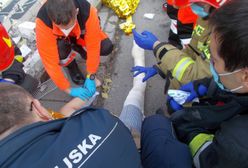 Mur przygniótł kobietę w Warszawie. Brawa dla chłopców za błyskawiczną reakcję