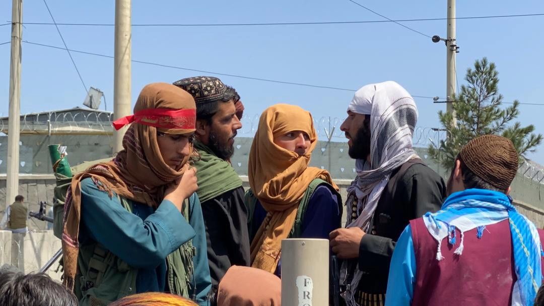 Chaos w Afganistanie. Kabul. Brak pieniędzy w bankomacie