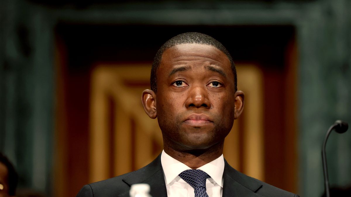 - Rosja przekształciła swoją gospodarkę w narzędzie na usługach kompleksu militarno-przemysłowego Kremla - oświadczył zastępca sekretarza skarbu USA Wally Adeyemo