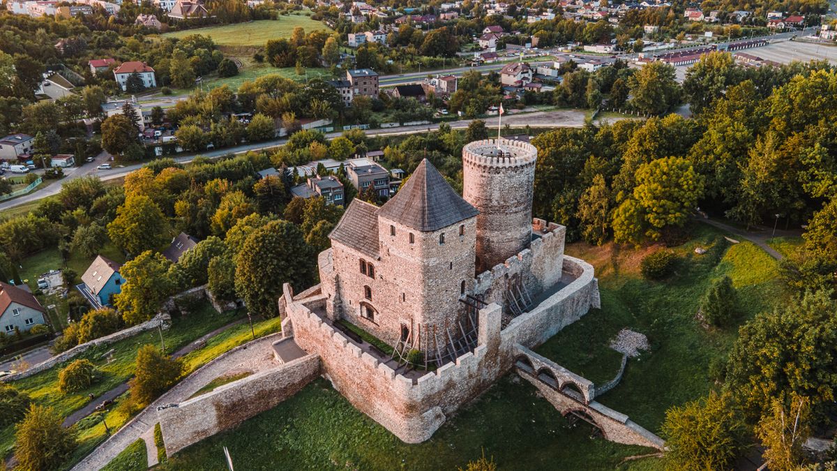Prace konserwatorskie zamku trwają 