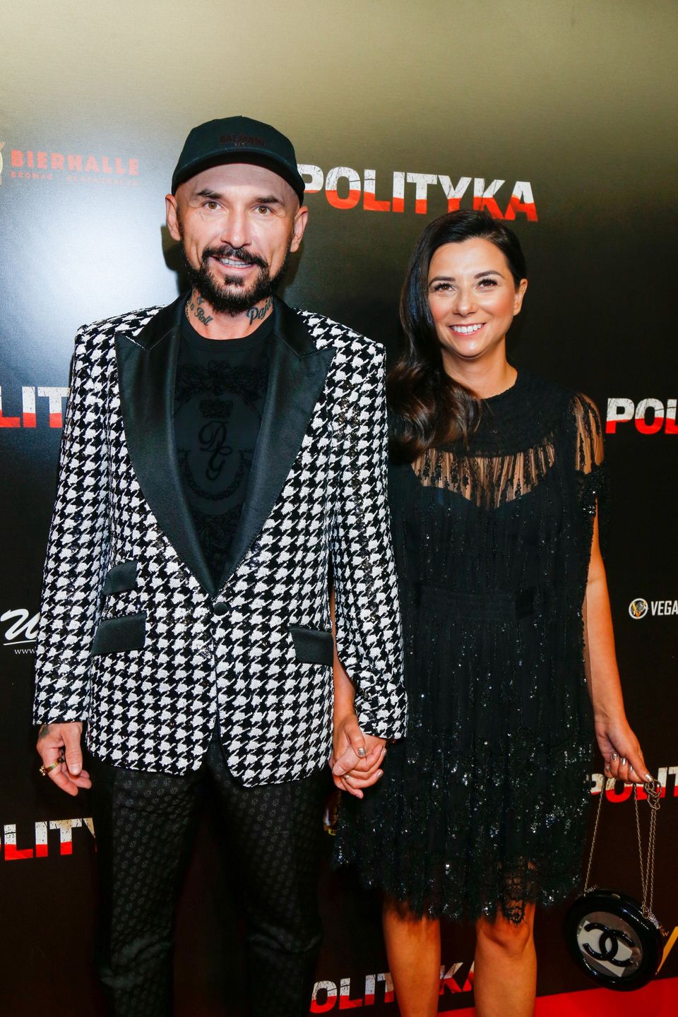 Kłopoty Patryka Vegi: jest na minusie i za granicą go NIE LUBIĄ