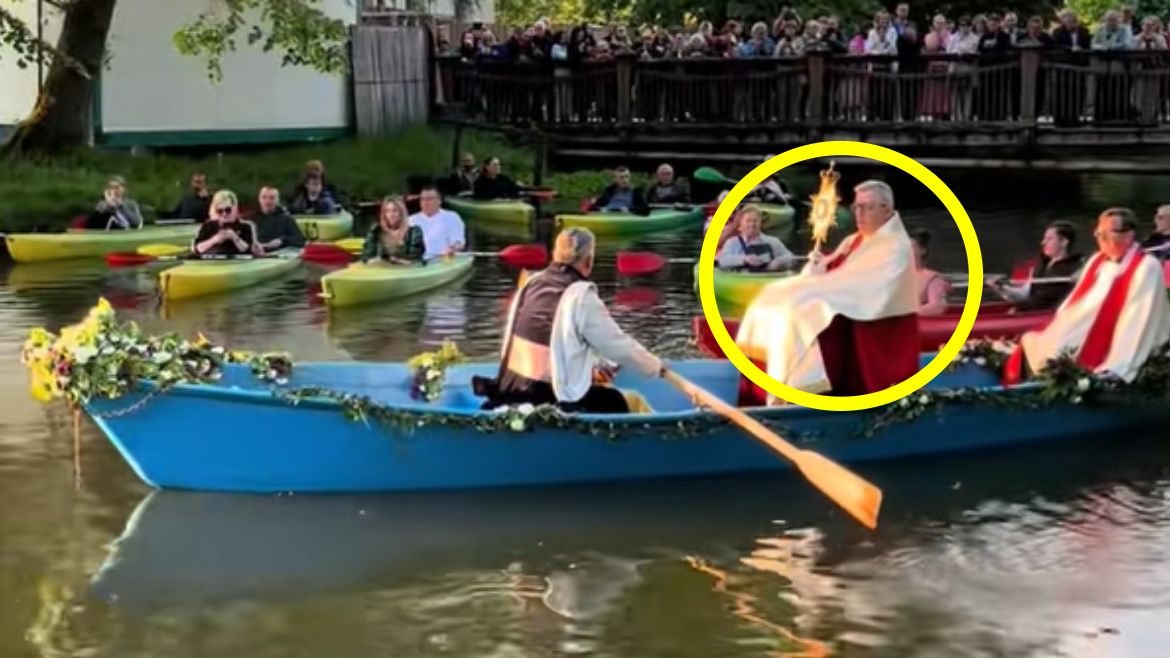 Nietypowa procesja w Zwierzyńcu.