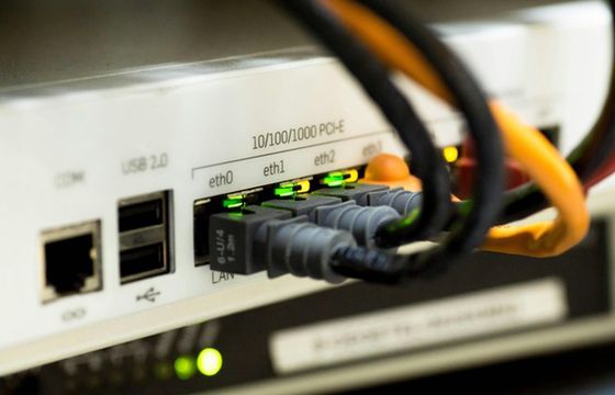 Likwidacja białych plam internetowych w Polsce. Pójdzie na to 400 mln zł