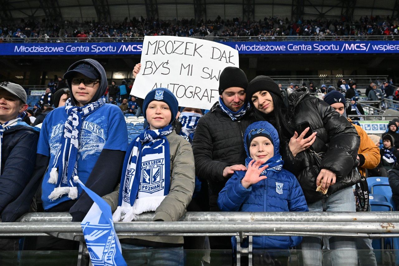 Na trybunach kibicowano z klasą. Oto zdjęcia z meczu Lech Poznań - Korona Kielce