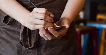 Szefowa kuchni zdradziła, jakich przystawek nigdy nie zamówiłaby w restauracji. Strata pieniędzy