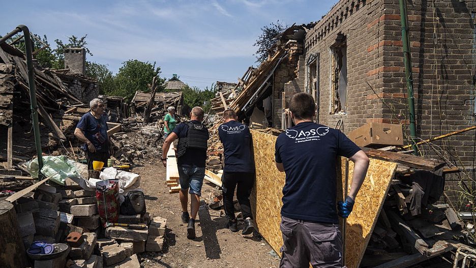 At least 3 killed and 2 wounded in Russian shelling of Kramatorsk district
KRAMATORSK, UKRAINE, JUNE 3, 2025: A view of the destruction aftermath of Russian shelling that killed at least three people and wounded two in the early hours of this morning in Kramatorsk, Ukraine on June 3, 2025. (Photo by Jose Colon/Anadolu via Getty Images)
Anadolu
wounded, attack, oblast, injuren, 3, killed, shelling
