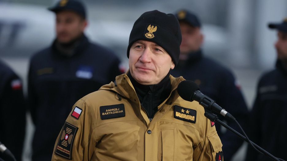 Powr�t stra?ak�w z akcji ratunkowej w Turcji
Fot. Pawel Wodzynski/East News, Warszawa, 15.02.2023. Oficjalne powitanie polskich strazakow, ratownikow gorniczych i medykow, wracajacych z akcji ratunkowej po trzesieniu ziemi w Turcji, na terenie Wojskowego Portu Lotniczego w Warszawie.
Pawel Wodzynski
