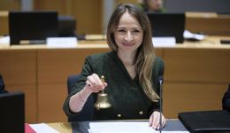 Dodatkowy urlop macierzyński wchodzi w życie. Kto może skorzystać?