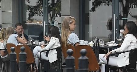 Elegancka Rusin na obiedzie z Kraśkami i córką