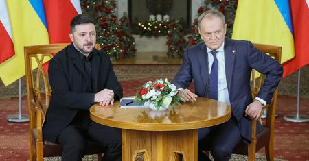 Tusk da zielone światło na odebranie orderu Zełenskiemu? W koalicji nie ma zgody