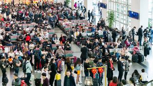 Zaskakujący ruch Polaków. Rzucili się na rezerwacje, w biurach poruszenie