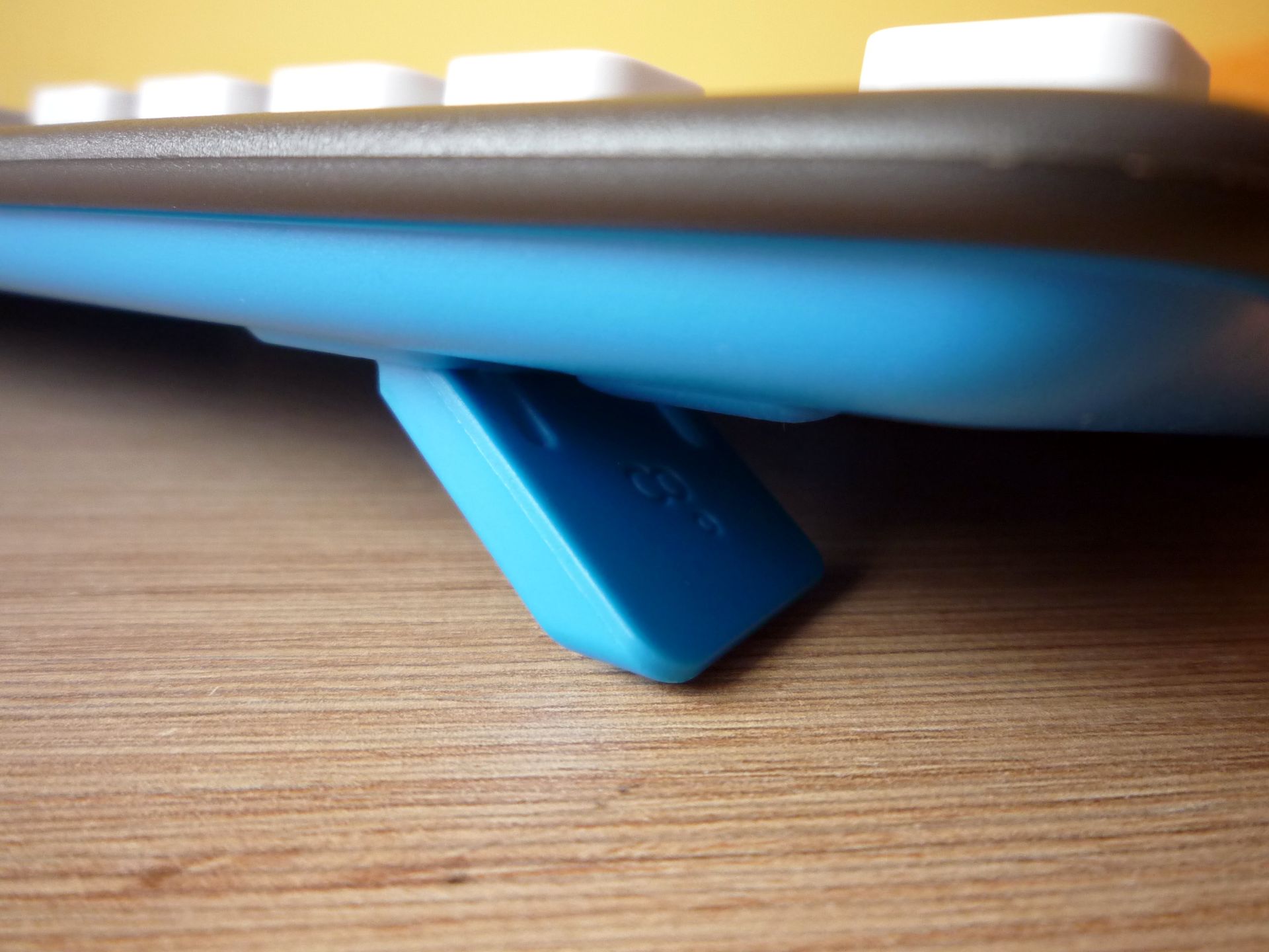 Klawiatura Logitech K310 kontra nerd – ona lubi się myć, a on... 8