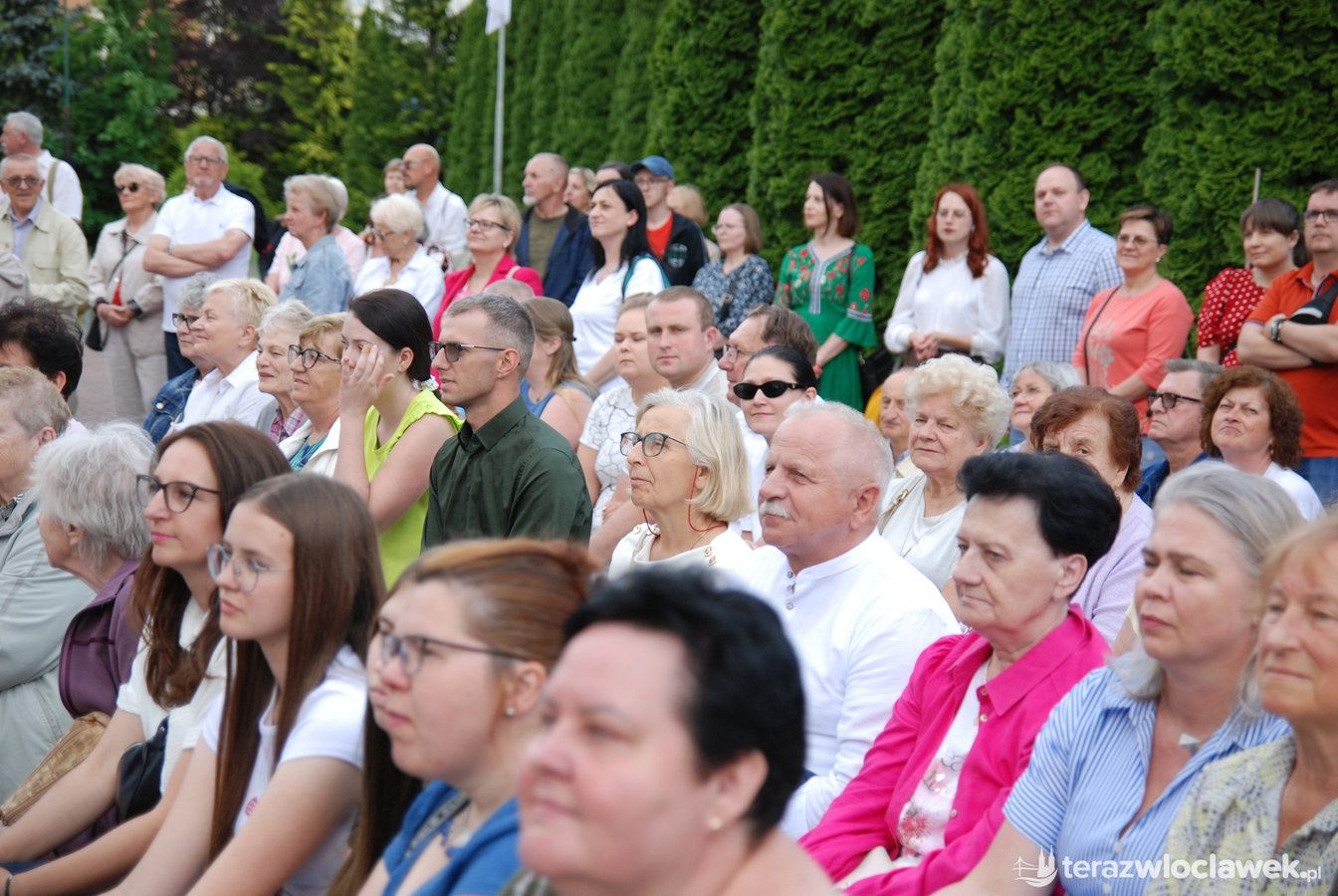 Koncert muzyki chrześcijańskiej na Zazamczu
