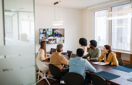 Przepytaliśmy 100 firm z naszej branży, jak dziś pracują [RAPORT]