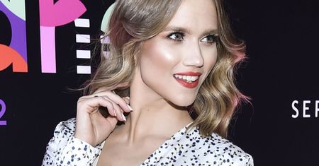 Agnieszka Kaczorowska pochwaliła się dyplomem. Teraz może nauczać ludzi, bo została trenerem mentalnym