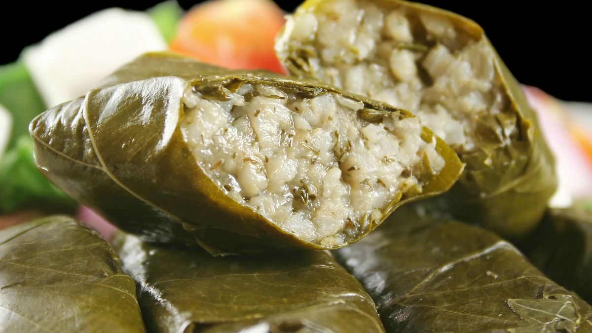 Greckie gołąbki z liści winogron