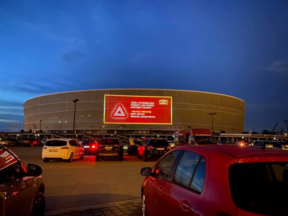 Wrocław. Wraca kino samochodowe. Stadion czeka na fanów filmów