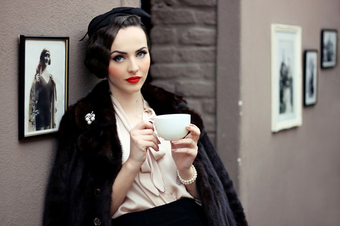 „Vintage Woman" - piękne, stylizowane portrety Mai Topcagic 3
