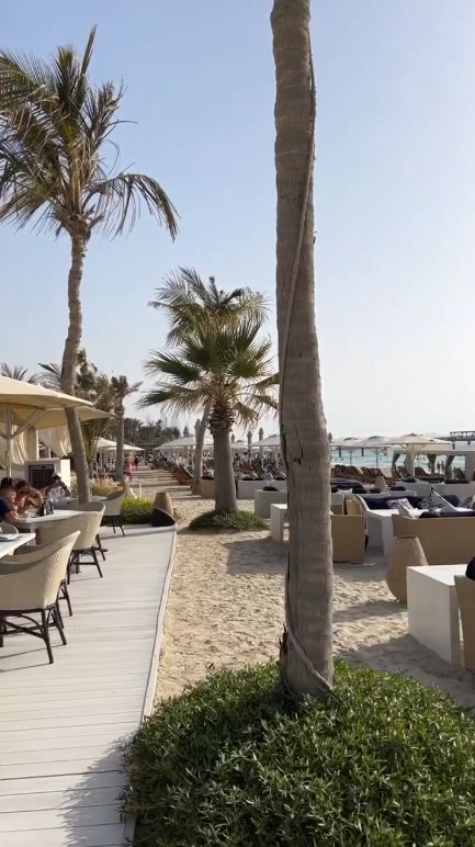 Dubajskiego la dolce vita Izabeli Janachowskiej ciąg dalszy. Tylko pozazdrościć? 