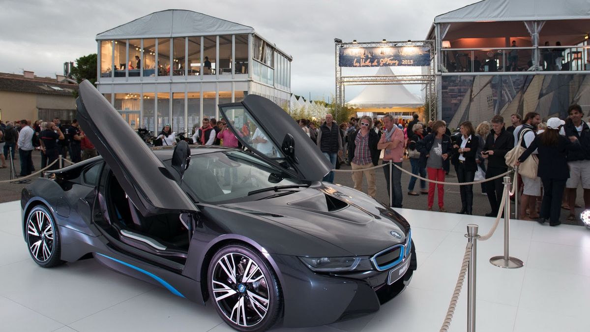 BMW i8