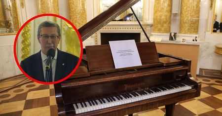 Bóg, Ojczyzna, fortepian. Jak ludzie PiS dali się ograć sprytnemu Szwajcarowi