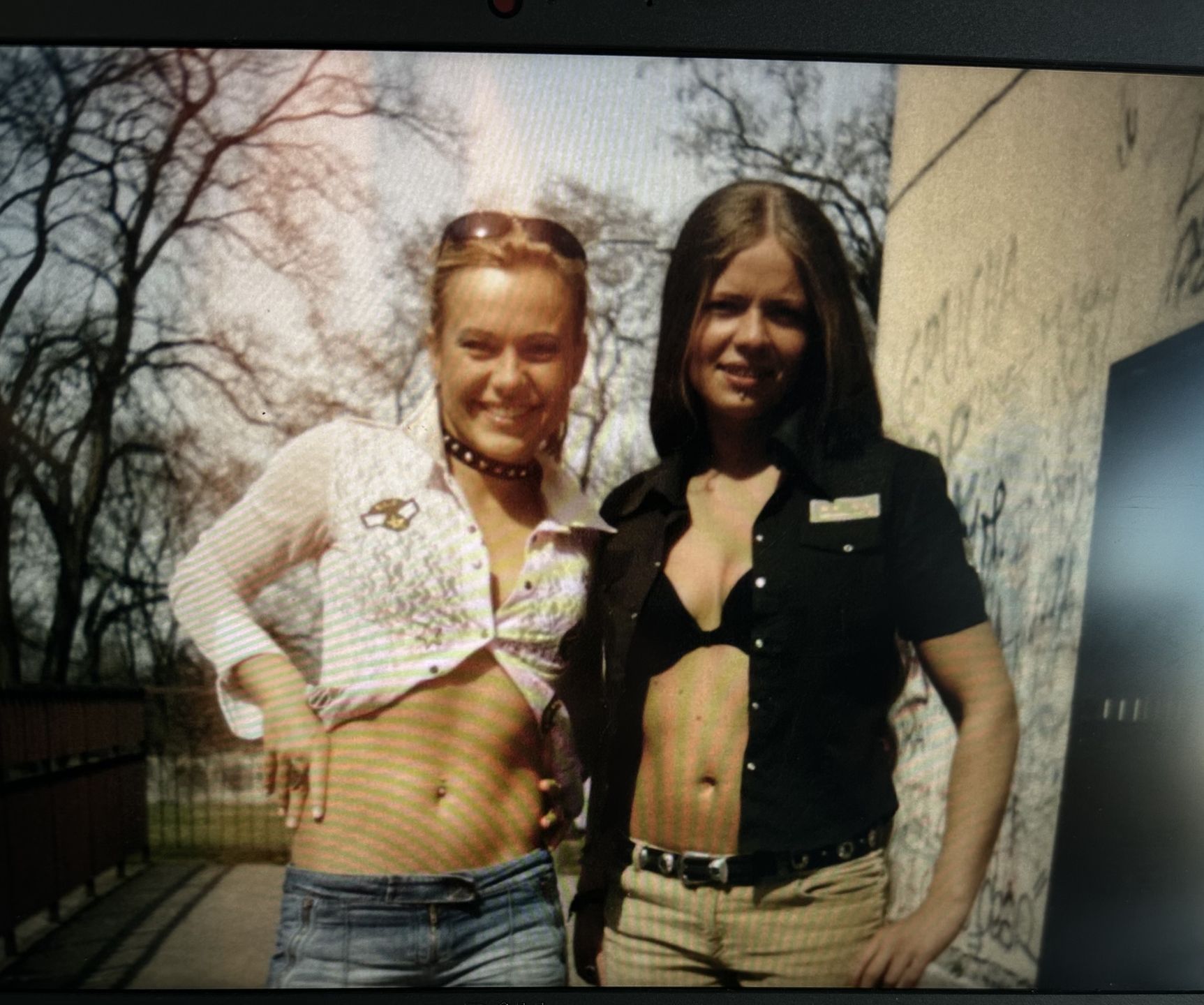 Doda ze swoją dziewczyną w dokumencie "DODA" na Prime Video