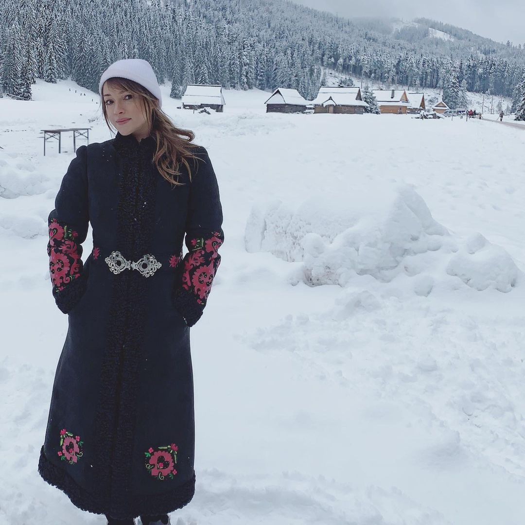 Alicja Bachleda-Curuś w zimowej odsłonie. Zdjęcie z 2019 roku